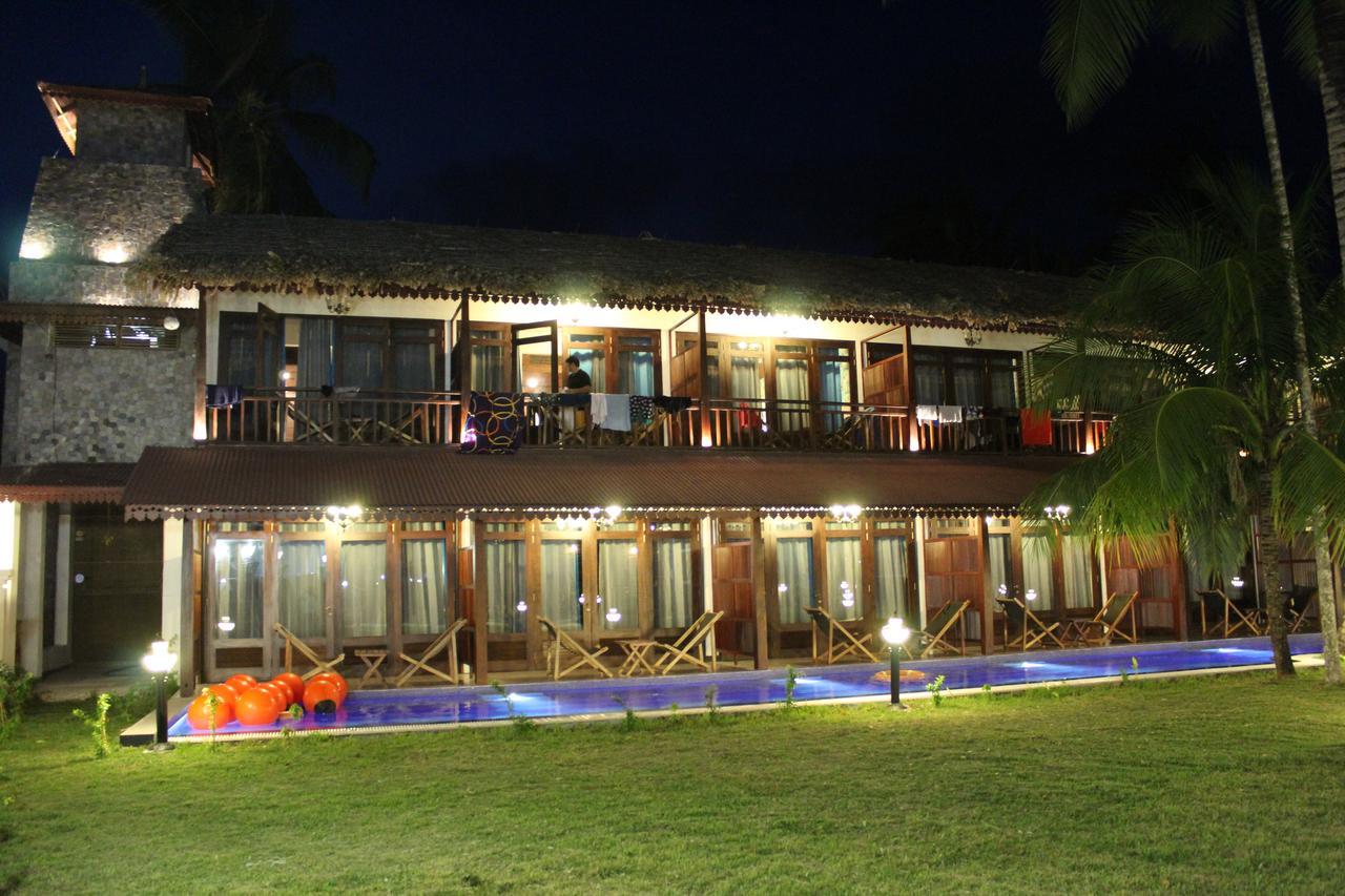 Symphony Summer Sands Beach Resort And Spa Ram Nagar Екстериор снимка