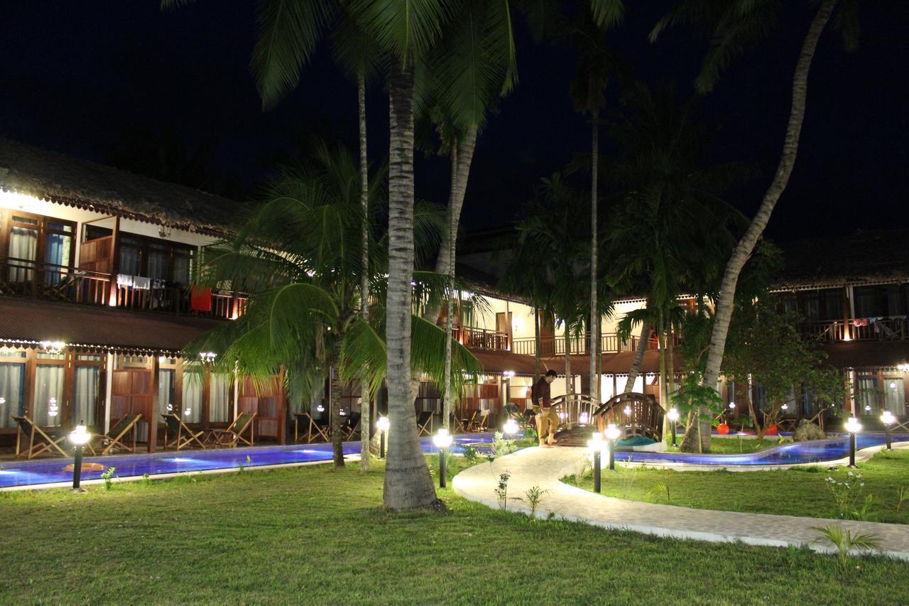 Symphony Summer Sands Beach Resort And Spa Ram Nagar Екстериор снимка