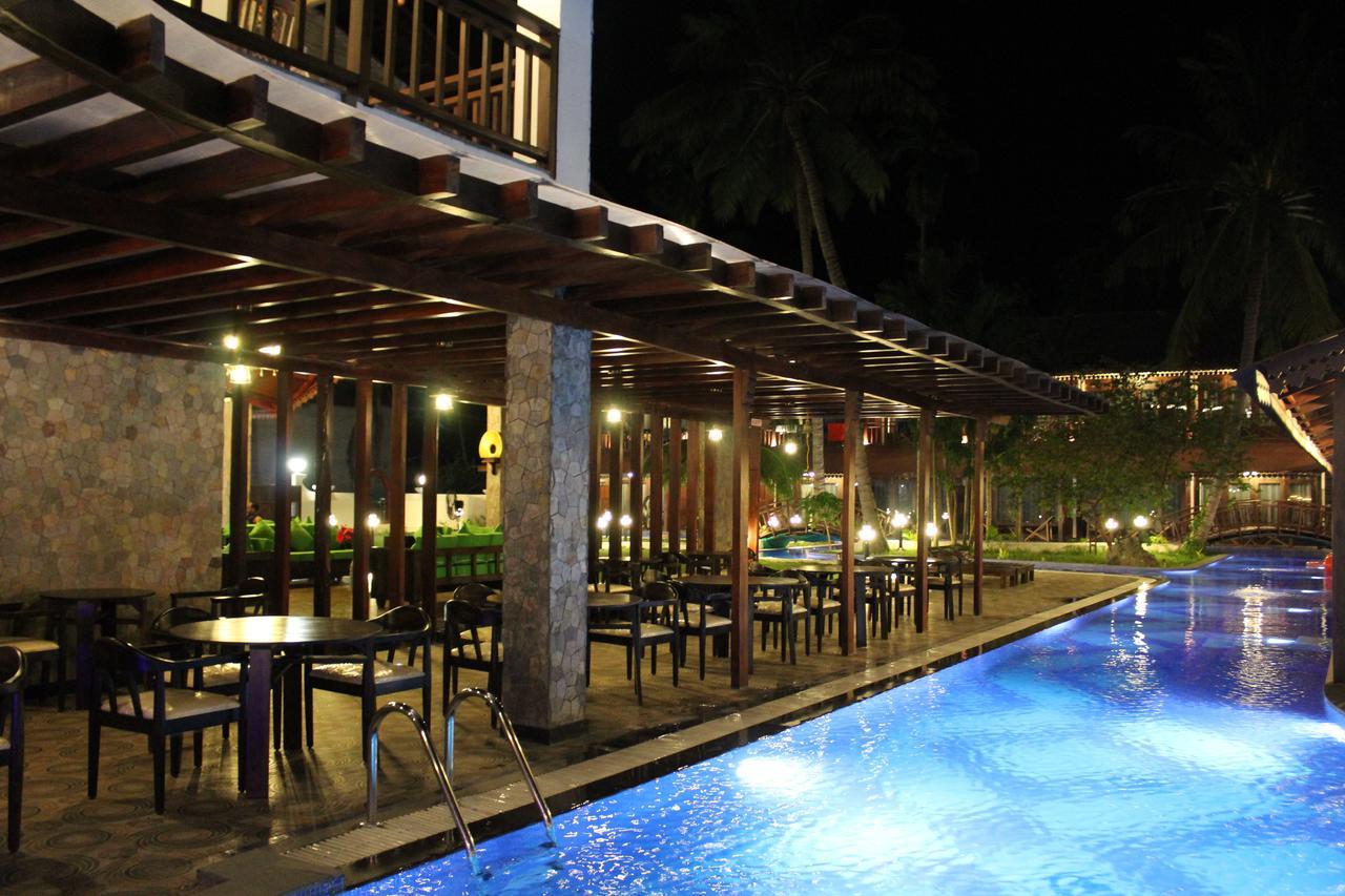 Symphony Summer Sands Beach Resort And Spa Ram Nagar Екстериор снимка