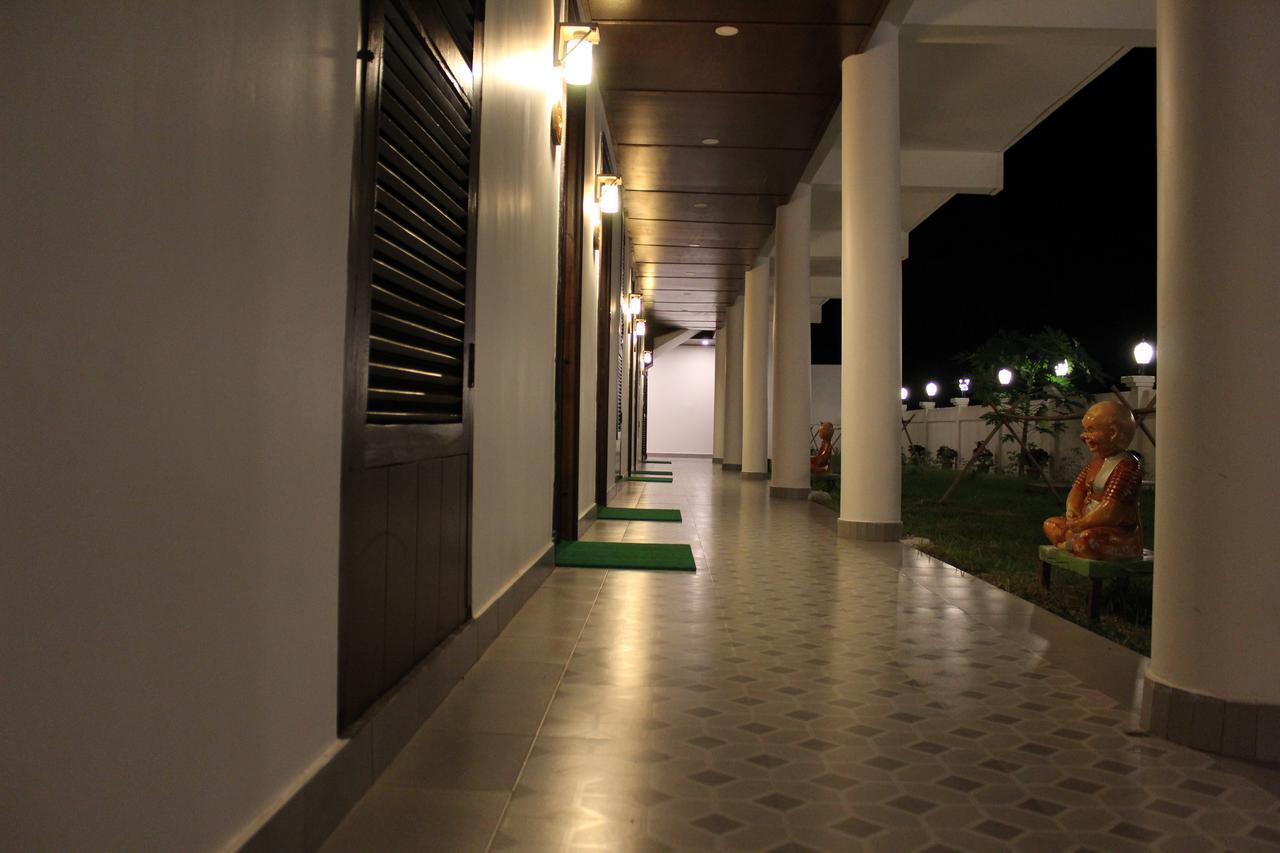 Symphony Summer Sands Beach Resort And Spa Ram Nagar Екстериор снимка