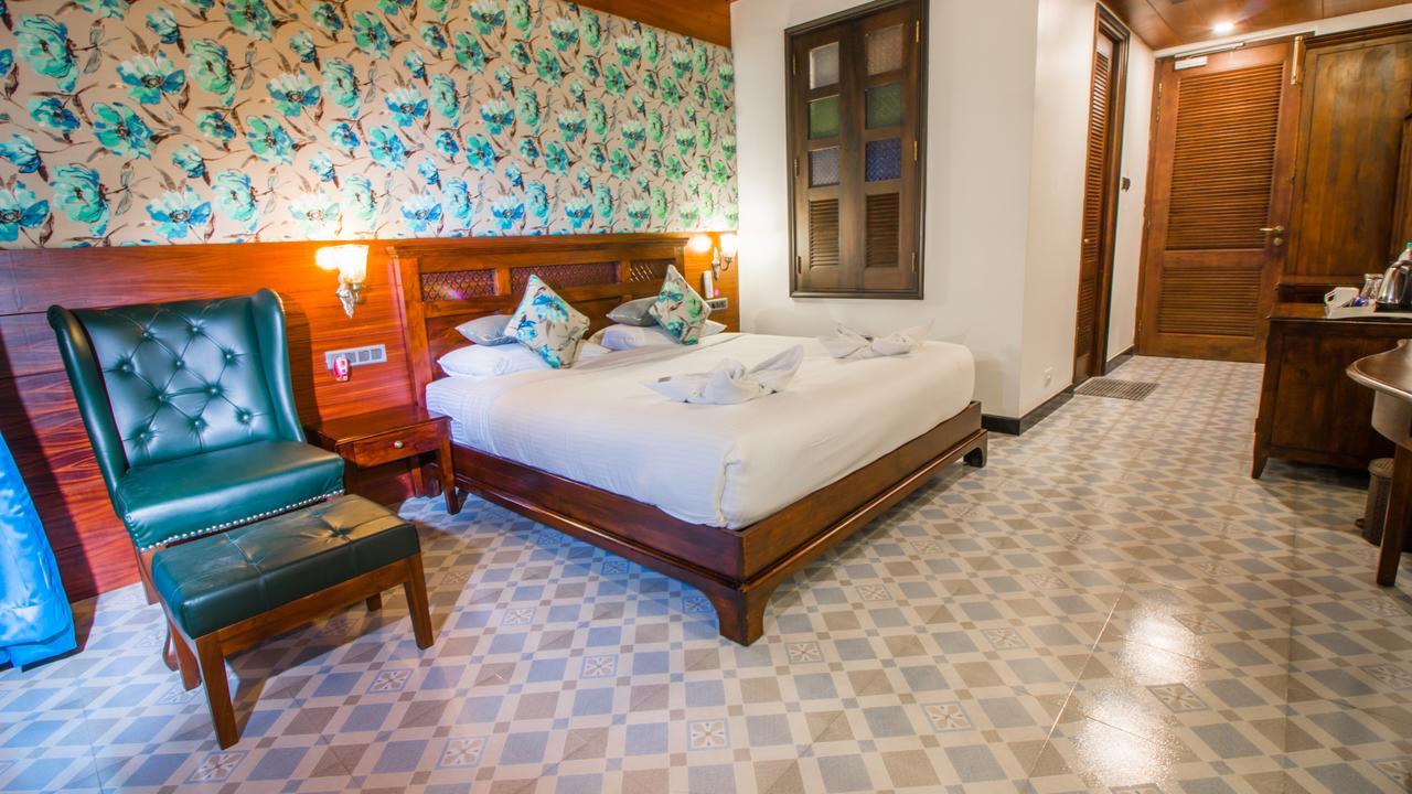 Symphony Summer Sands Beach Resort And Spa Ram Nagar Екстериор снимка